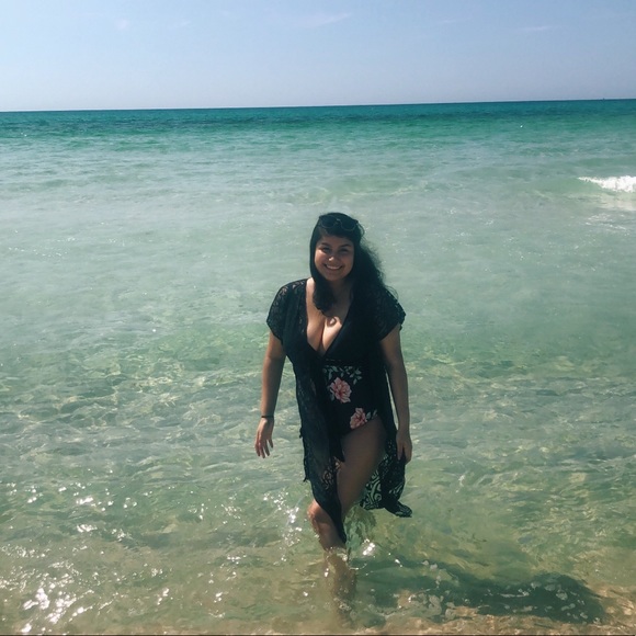 Meet your Posher, Victoria - Picture 2 of 3